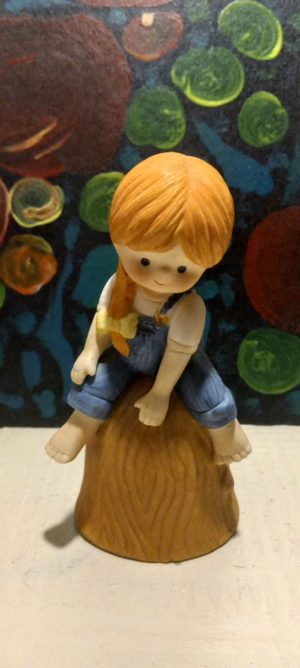 1980 Country Girl Bell