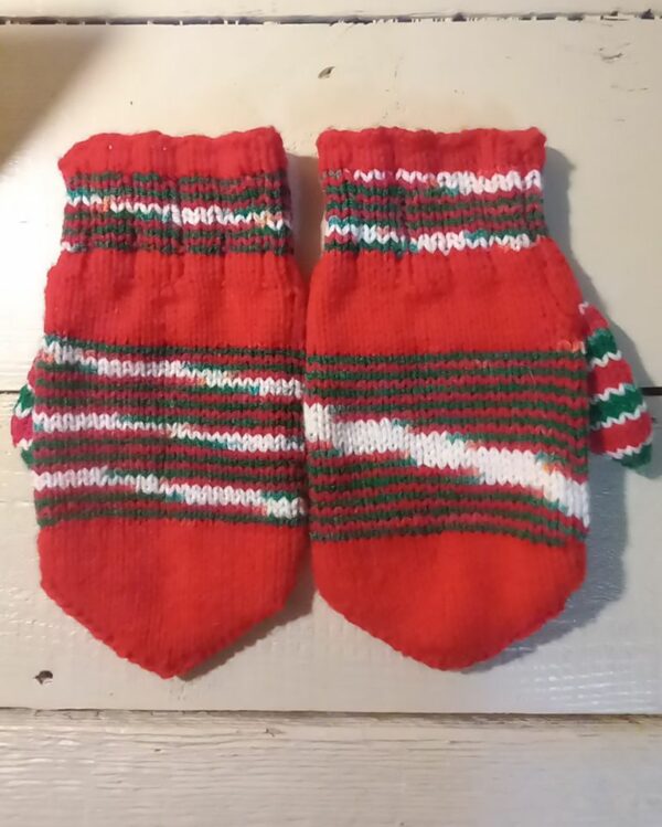 Secret Elf Mittens - Image 2