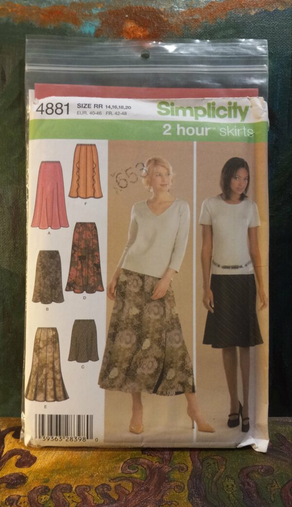 Pattern Skirts, 2h and Tiffany - Image 2