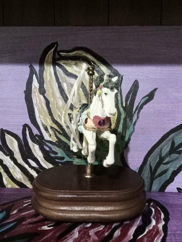 Carousel Jumper Horse - Image 3
