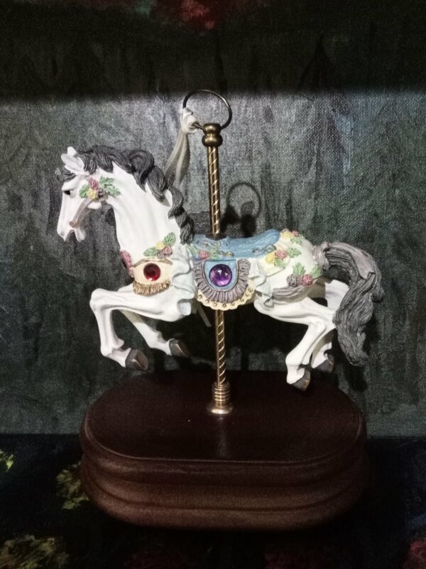 Carousel Jumper Horse - Image 4